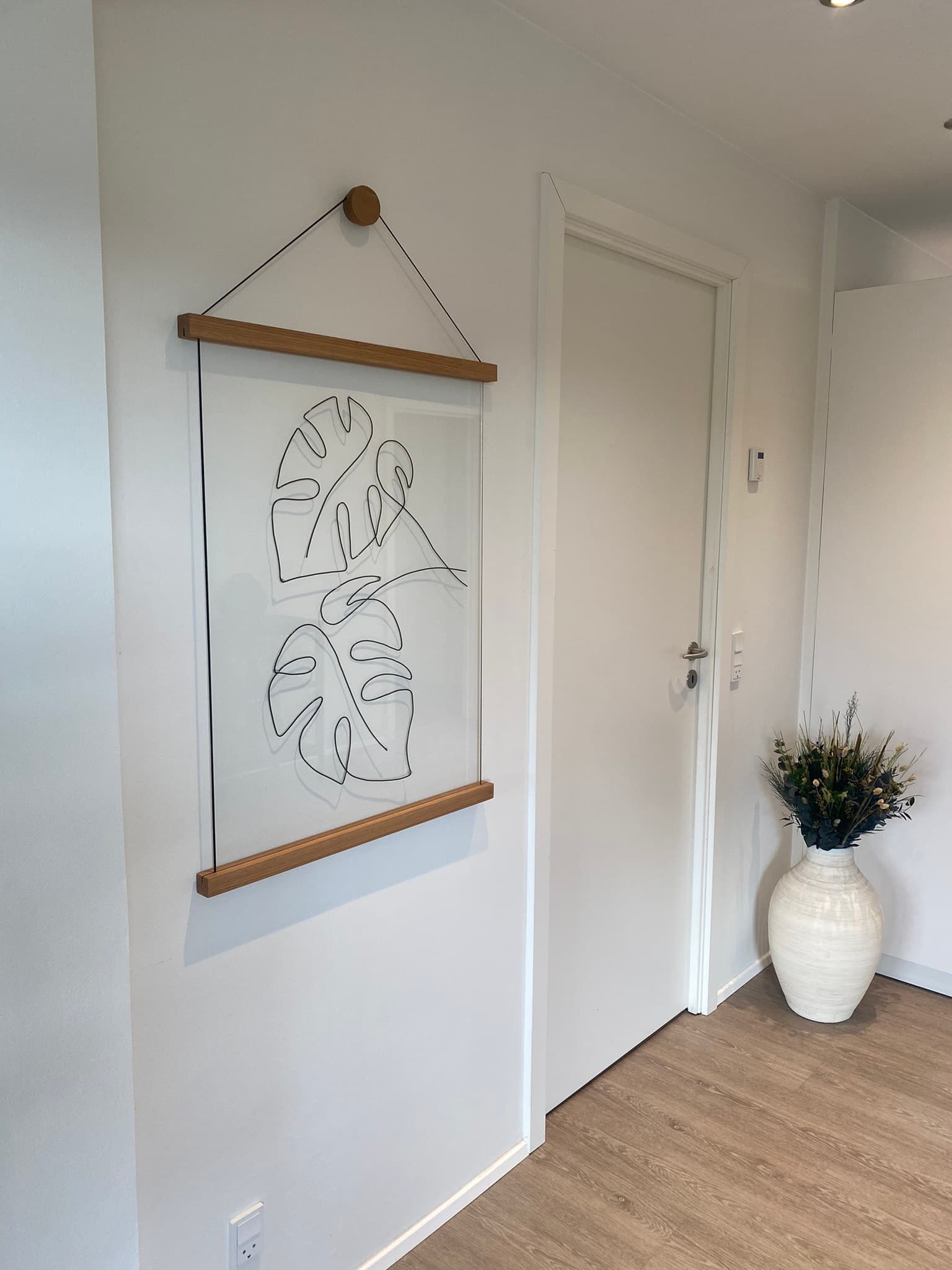 Vægkunst fra Gamsen i et lyst hjem